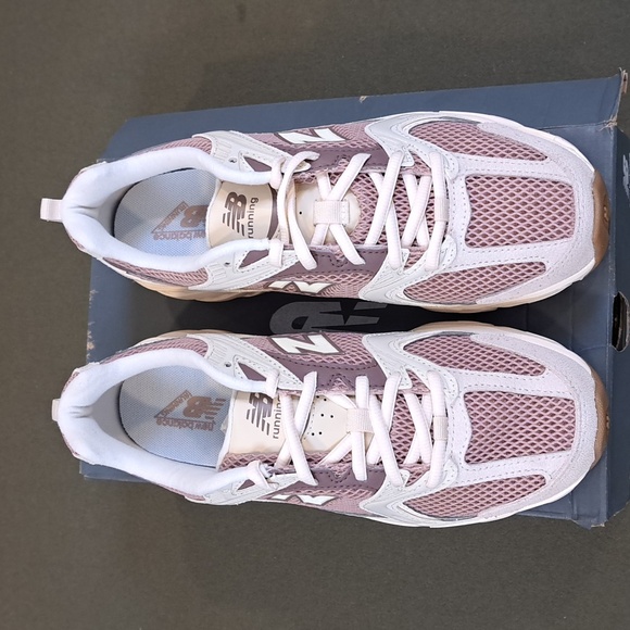 New Balance 530 Sneakers - Color: Beige Brown - Size: Women 8 - Picture 2 of 9